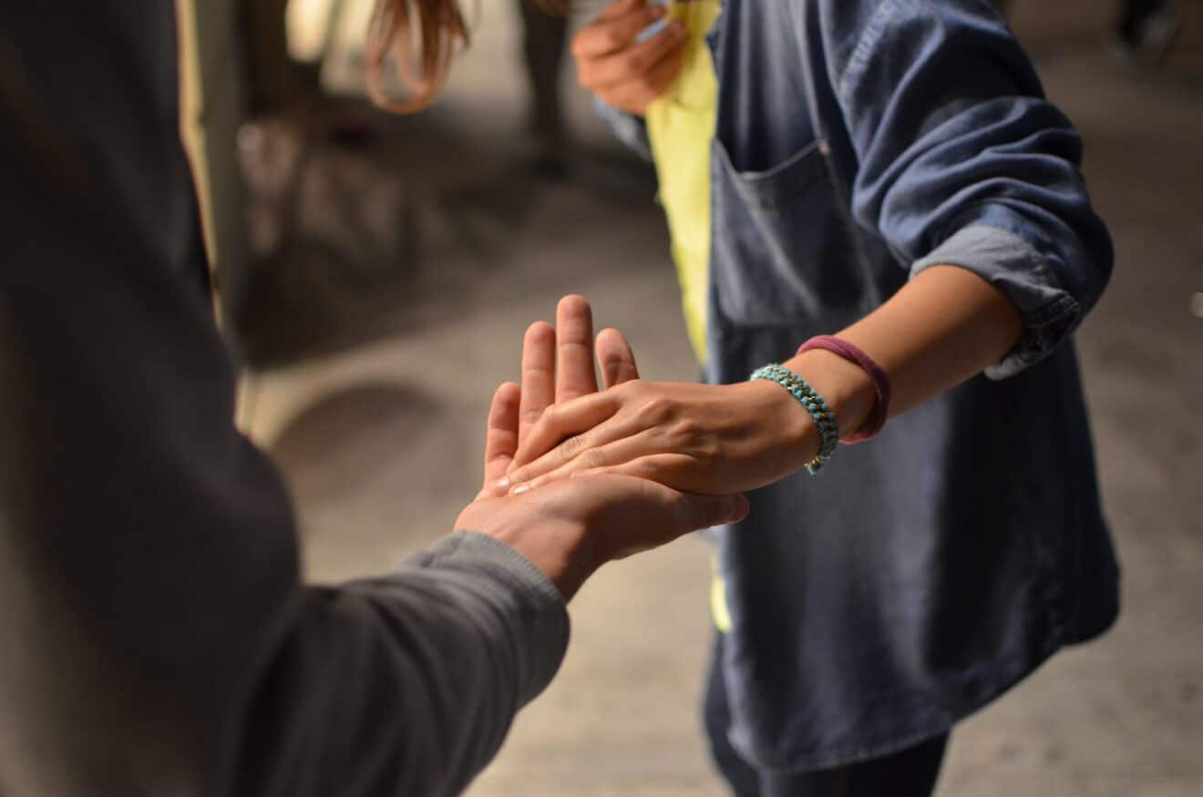 Le conseil psycho du 26 juillet : engagez-vous dans une activité caritative ou de bénévolat