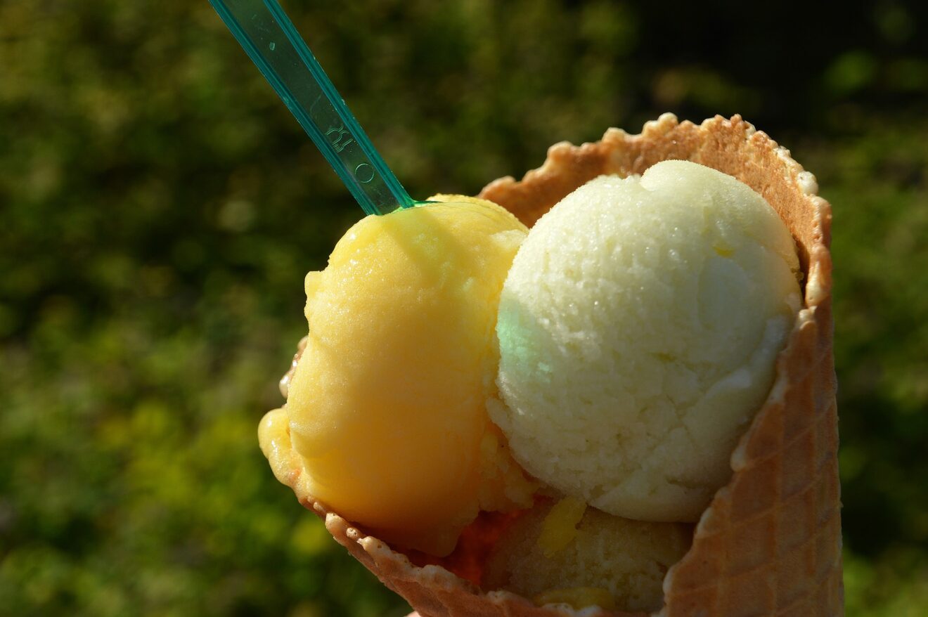 Sorbet maison à la mangue : comment préparer un dessert glacé sain et délicieux