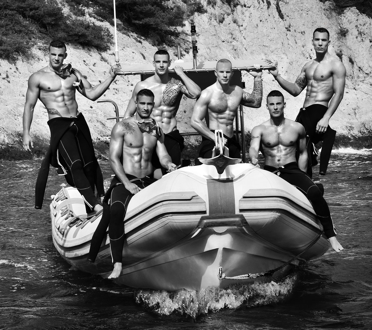 Un calendrier sexy des pompiers pour la bonne cause – Masculin.com